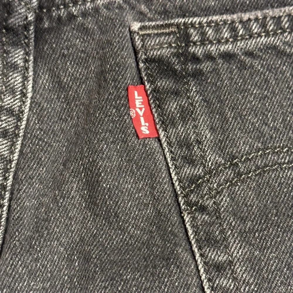 Levi's Women's Premium 501 S High Rise Distressed‎ Jeans Capital "E" Black Sz 30 - Picture 7 of 10